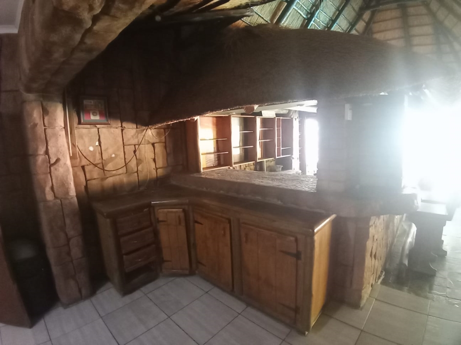 5 Bedroom Property for Sale in Protea Park North West